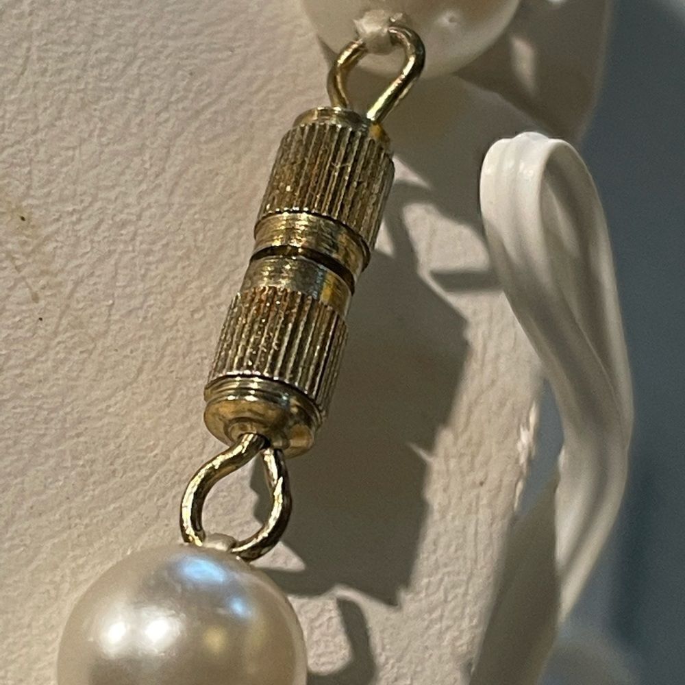 Pearls   - Picture 4 of 4